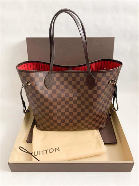 louis vuitton damier canvas neverfull